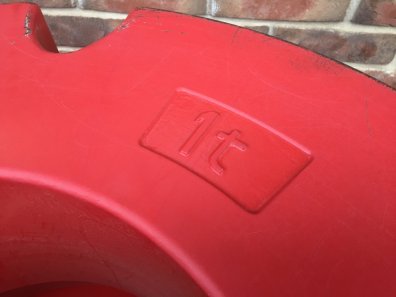 2x 1000kg Fendt rear wheel weights