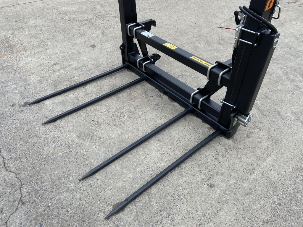 Quicke L+ bale fork, 2024, unused, hydraulic folding tine kit, height adjustable frame, bolt on Euro hooks