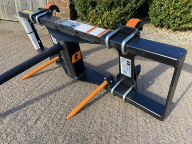 Quicke round bale spike, NEW, choice of bolt on hooks