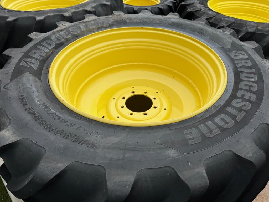2x 650/65/42 Bridgestone 90% tyres fitted to John Deere 8 stud wheel