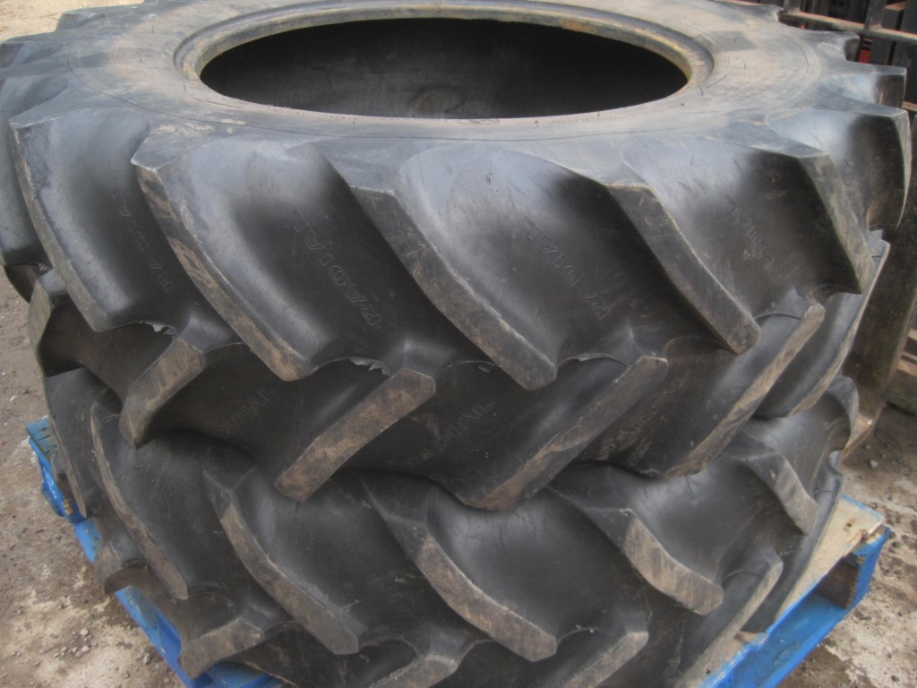2x 14.9/28 Goodyear tyres 40-50%
