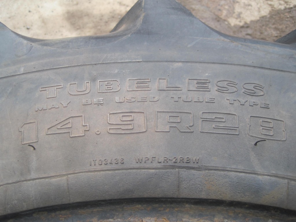 2x 14.9/28 Goodyear tyres 40-50%