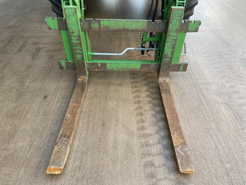 John Deere pallet tines, used, Euro 8 hook