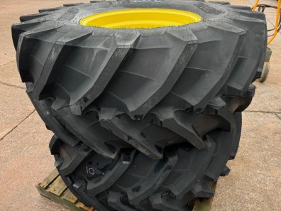 2x 600/65/38 + 2x 540/65/24 Trelleborg tyres to fit John Deere wheels, will fit JD 6430, 6120 and 6130