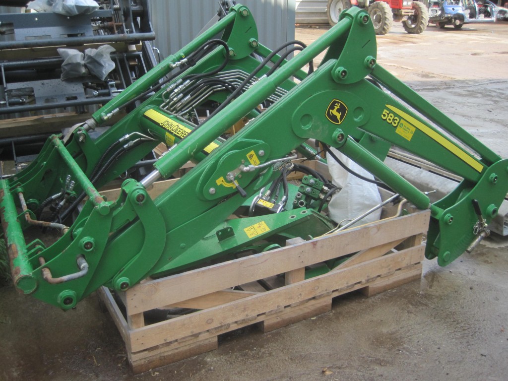 John Deere 583 loader, 2010, 4 cylinder brackets and valve, soft drive, third service, self levelling, multi docking and Euro carriage