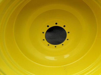 2x 25x42 John Deere wheels to fit 6175R-6215R to suit 710/60/42 or 710/70/42 tyres