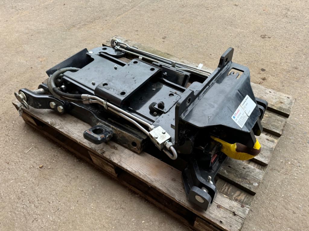 Case CVX 240 hydraulic push out pickup hitch, C/W drawbar