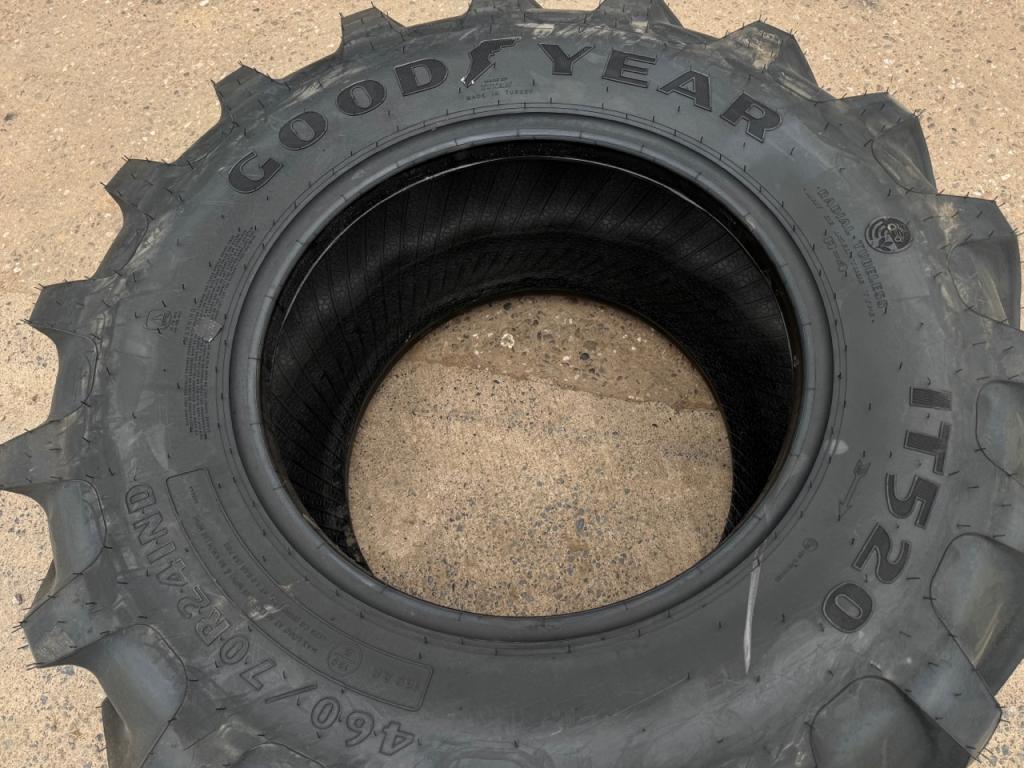 4x new 460/70/24 Goodyear telescopic tyres