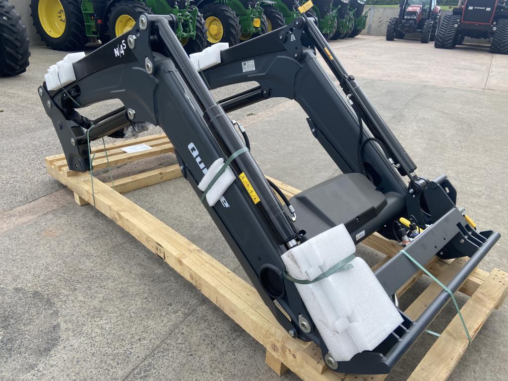 Quicke N4s loader boom, NEW, Euro carriage, Soft ride, third service, self leveling