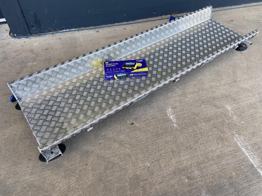 Tru-Test weigh package, NEW, S3 terminal, MP600 weigh bars, chequer plate platform