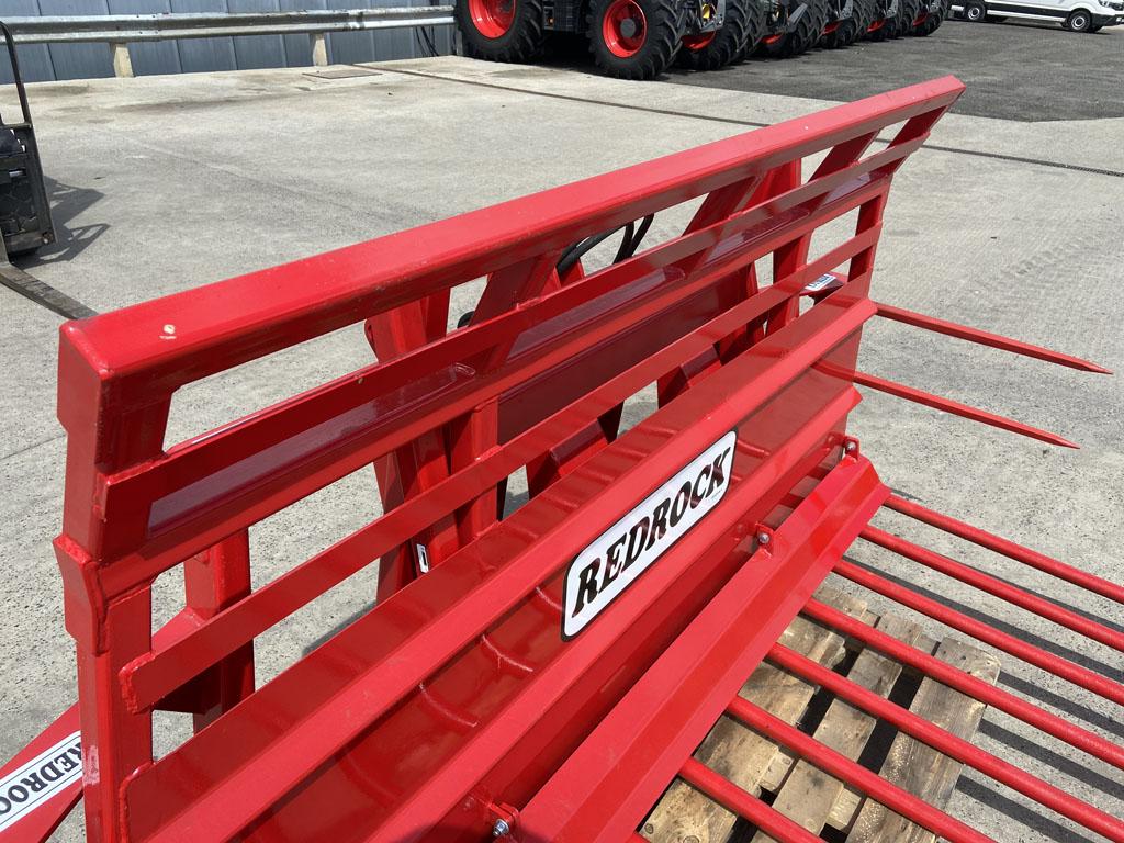 Redrock 7ft 6" buckrake, NEW, hydraulic push off, three point linkage, 12 bottom tines + 4 side