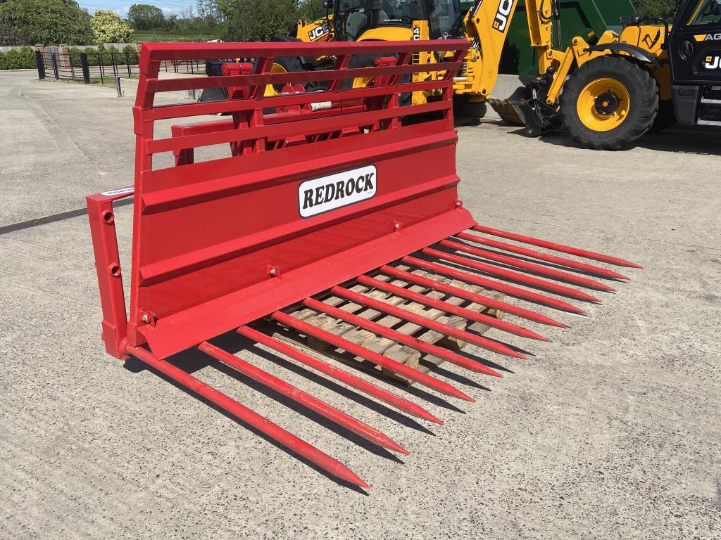 Redrock 8ft 6" buckrake, NEW, hydraulic push off, three point linkage, 13 bottom tines + 4 side