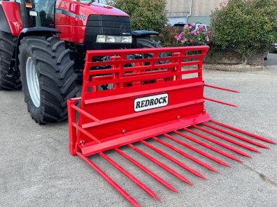Redrock 7ft 6" buckrake, NEW, hydraulic push off, three point linkage, 12 bottom tines + 4 side