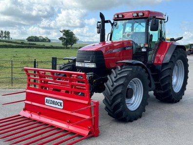 Redrock 7ft 6" buckrake, NEW, hydraulic push off, three point linkage, 12 bottom tines + 4 side