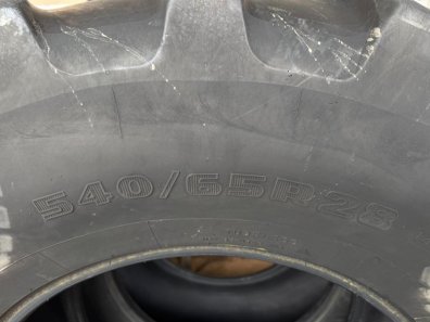 2x 540/65/28 Firestone tyres, 20%