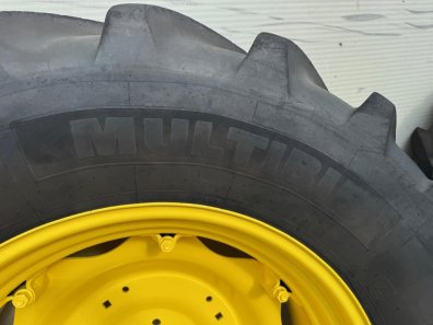 2x 540/65/34 + 2x 440/65/24 Michelin Multibib 80% tyres fitted to nJohn Deere 2850 wheels