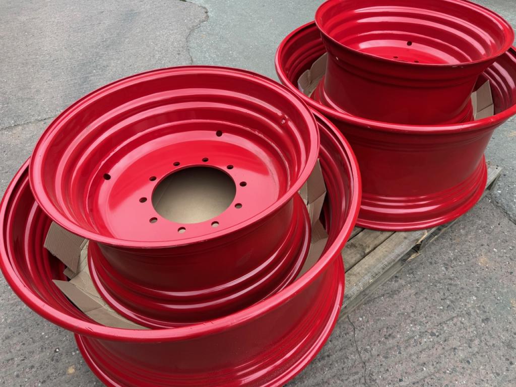 2x 20x42 + 2x 16x30 Fendt wheels to fit Fendt 718, 720, 722, 724 and 820, as new