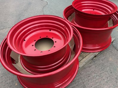 2x 20x42 + 2x 16x30 Fendt wheels to fit Fendt 718, 720, 722 , 724 and 820, as new