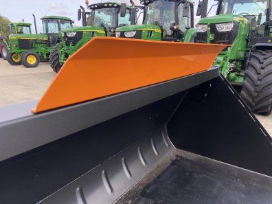 Quicke 240GXL+ bucket, NEW, 7ft 6 wide, bolt onspill guard, 2.10 cube, choice of bolt on hooks, bolt on cutting edge availble