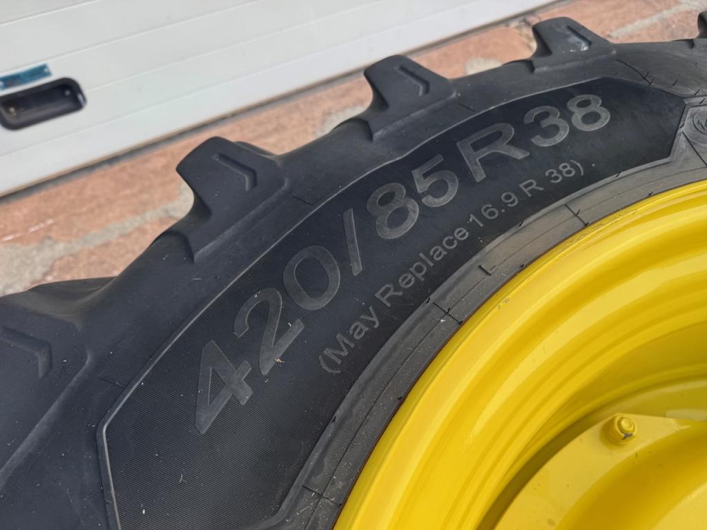 2x 16.9/38 + 2x 13.6/28 Michelin tyres fitted to John Deere wheels