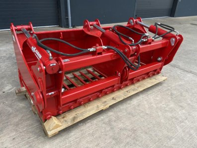 Redrock 218/85 shear grab, NEW, 2.18 Metres wide, 85 cm high, three ram, chrome rams, bolt on blades, bracket ready