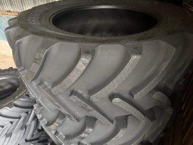 2x 650/65/42 + 2x 540/65/30 new Continental tyres