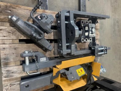 Massey Ferguson 7S ladder hitch, NEW, bolt on rail system, Rockinger jaw hitch, Scharmuller K80 ball hitch, fixed draw bar