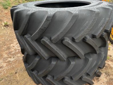 2x 750/70/44 + 2x 650/60/38 new Continental tyres