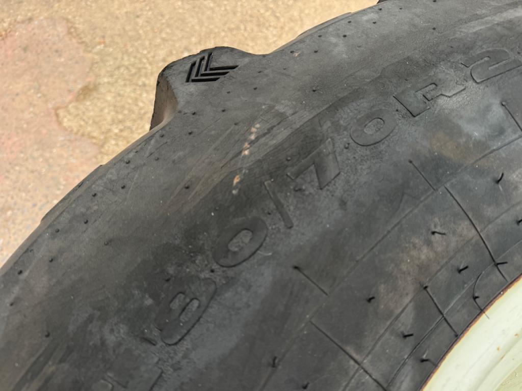 2x 480/70/28 tyres fitted to New Holland wheels