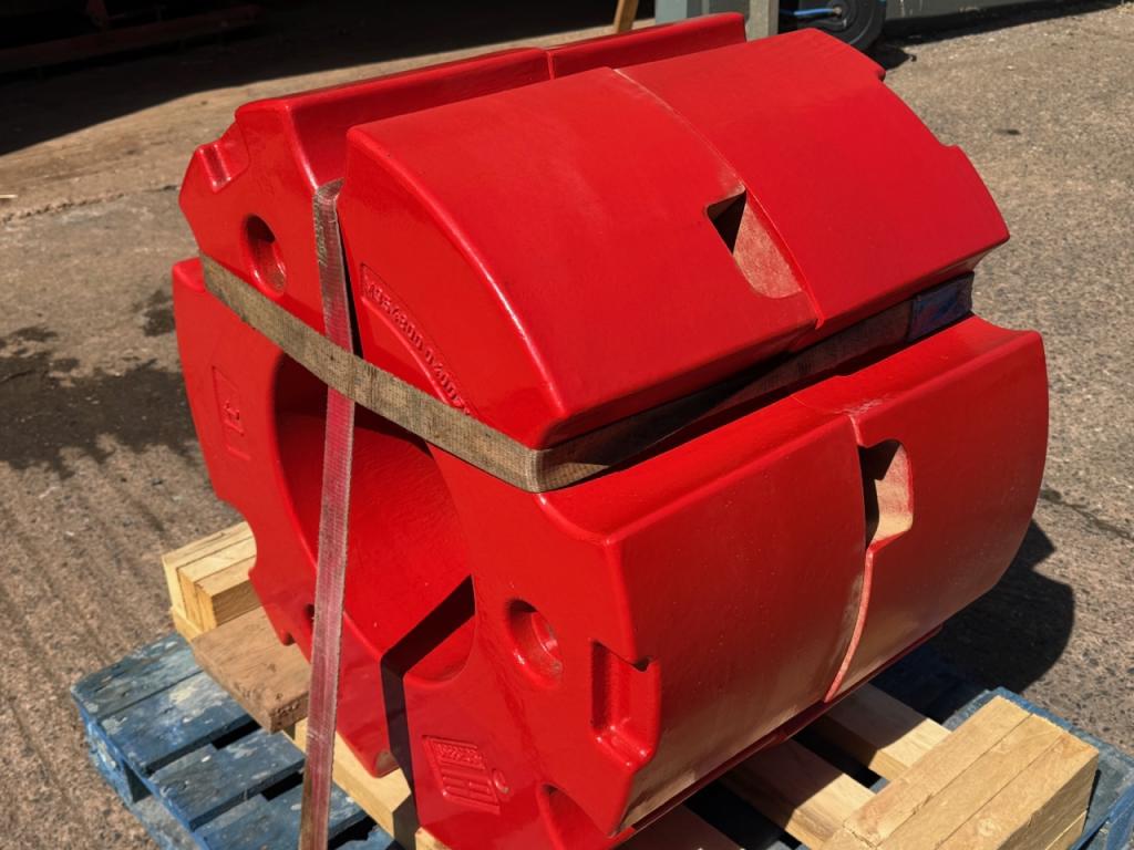 2x Fendt 1 Ton rear wheel weights