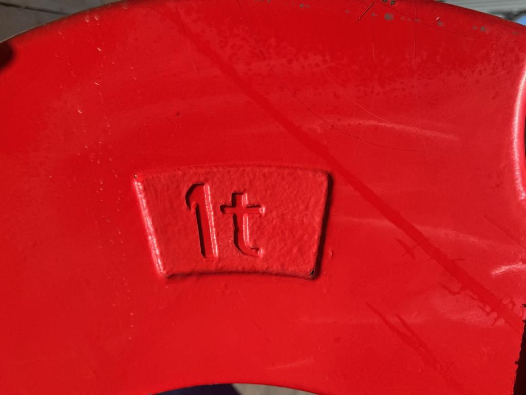 2x Fendt 1 Ton rear wheel weights