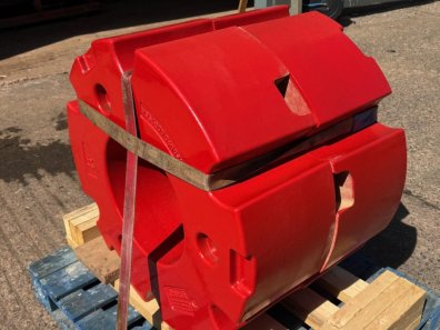 2x Fendt 1 Ton rear wheel weights