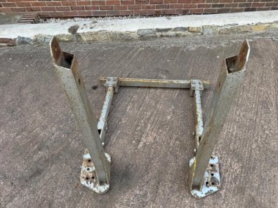 1x Massey Ferguson 230 fold down roll bar