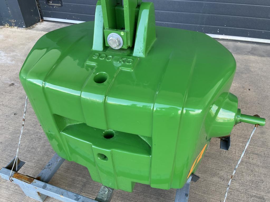 Quicke 900kg weight block, NEW, John Deere green, compatible with 600kg extension