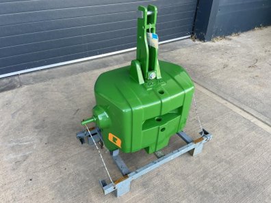 Quicke 900kg weight block, NEW, John Deere green, compatible with 600kg extension