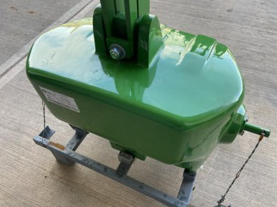 Quicke 900kg weight block, NEW, John Deere green, compatible with 600kg extension