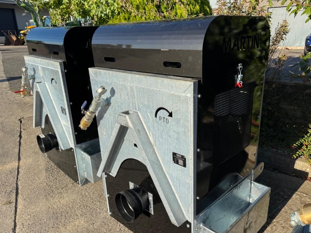 Martin Equipment PTO driven compressor, NEW, 300 CFM, front or rear mounted, galvanised frame, electric on/off switch, none return valve to prevent liquid reaching the compressor