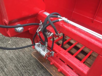 Redrock 240/130 shear grab, NEW, 2.4 meters wide, 1.3 meter high, twin ram, chrome rams, bolt on blades
