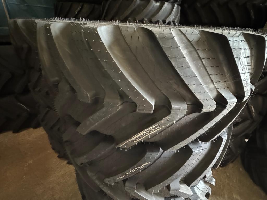 4x new 460/70/24 Continental telescopic handler tyres