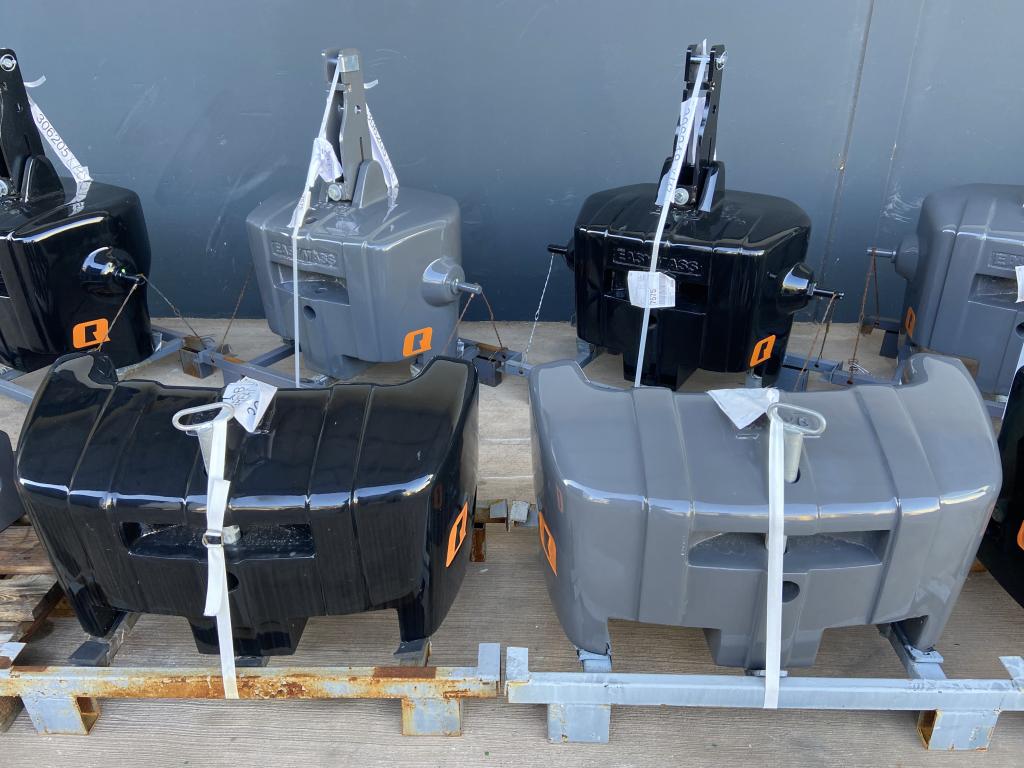 Quicke Qbloq weight blocks, NEW, 900kg + 600kg and 300kg extensions, available in black or grey