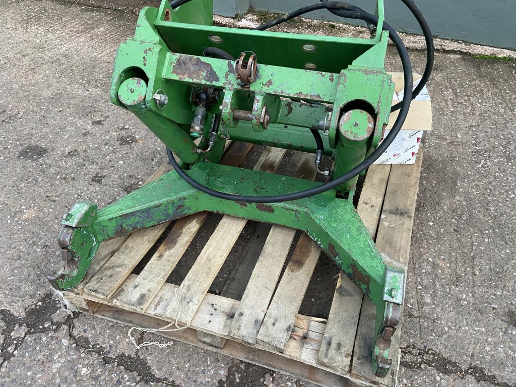 Farm force front linkage, used, will fit 20 and 30 series John Deere tractors