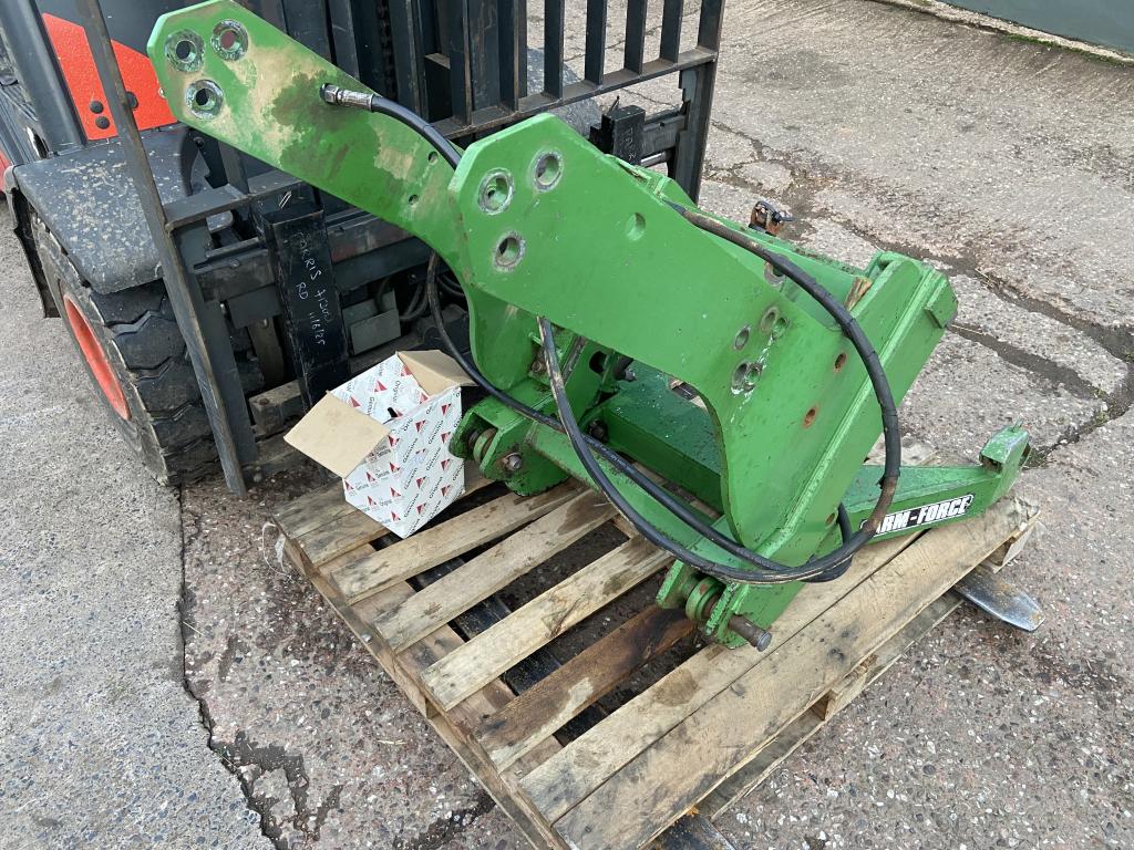 Farm force front linkage, used, will fit 20 and 30 series John Deere tractors