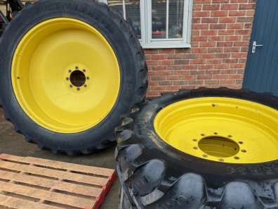 2x 380/90/50 + 2x 380/85/34 row crop wheels to fit John Deere 6145R/6155R and 6R 185