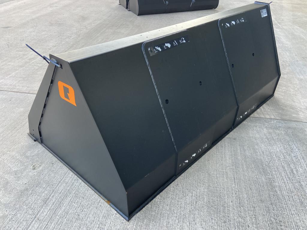 Quicke 240GL bucket, NEW, 7ft 6 wide, 1.7 cube, choice of bolt on hooks, optional bolt on cutting edgen
