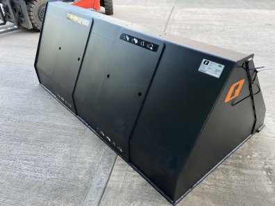 Quicke 240GL bucket, NEW, 7ft 6 wide, 1.7 cube, choice of bolt on hooks, optional bolt on cutting edgen