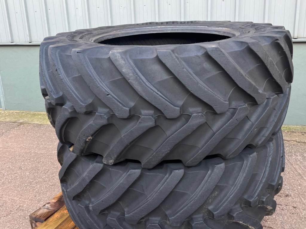 2x 650/60/38 Trelleborg TM1060 tyres 60-70%
