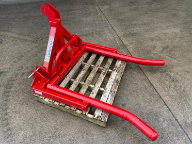 Nugent heavy duty bale handler, NEW, three point linkage, sprung loaded trip