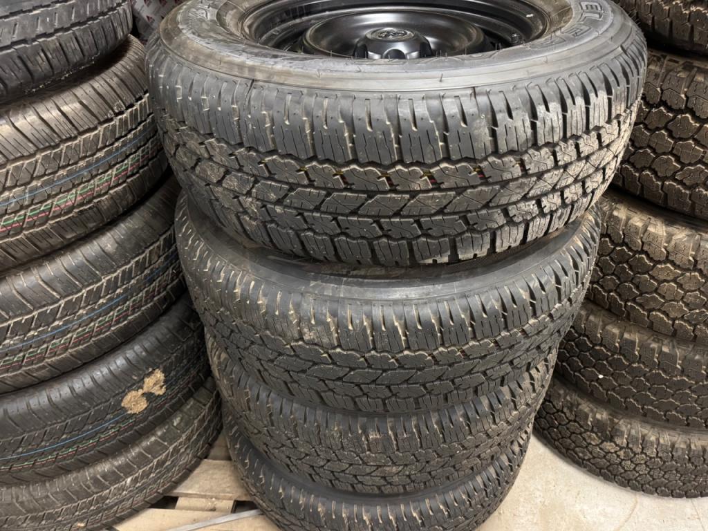 4x Bridgestone Dueler A/T tyres fitted to Toyota Hi-Lux wheels, delivery miles only