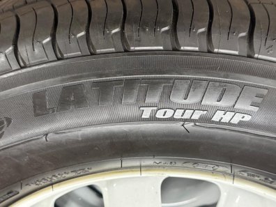 5x Michelin Latitude 255/70/18 tyres fitted to Land Rover Defender steel wheels, centre caps, delivery miles, as new