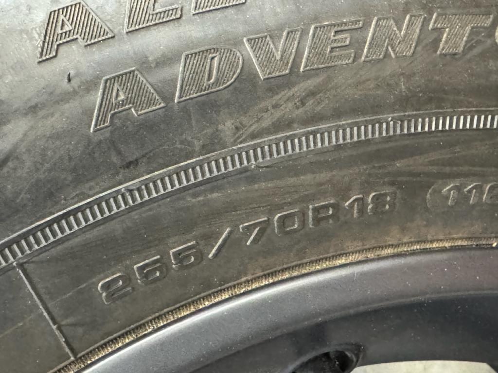 1x Goodyear Wrangler 255/70/18 All-Terrian tyre fitted to Land Rover Defender wheel, delivery miles